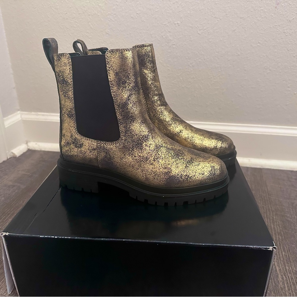 Never worn Ralph Lauren gold/black boots.